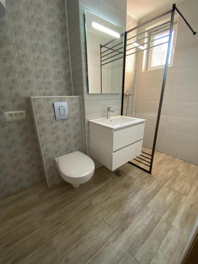 Linen Tree Apartment Băile Herculane Esterno foto
