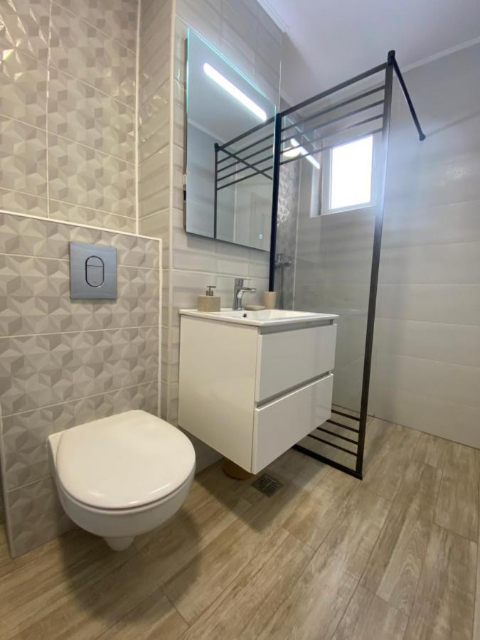 Linen Tree Apartment Băile Herculane Esterno foto